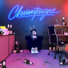 JESSICA HAMMOND - CHAMPAGNE